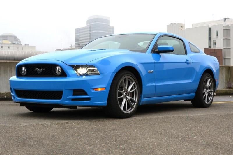 2013 ford mustang gt review front angle 2 800x600 800x533 c 1