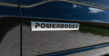 Ford F Powerboost nero