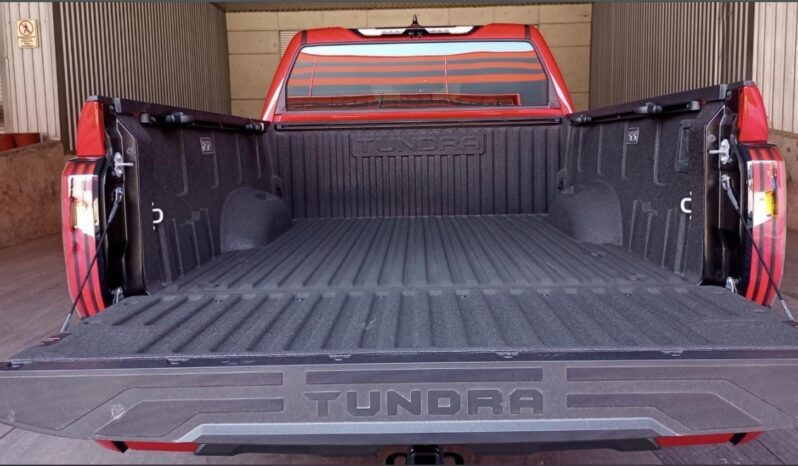 Toyota Tundra Crew 3.5L v6 Twin Turbo 4×4 HYBRID PLATINUM